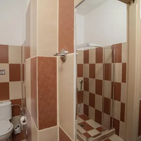 Aegli 4*
